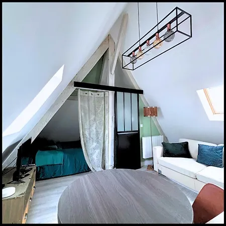 L'escapade Apartment *